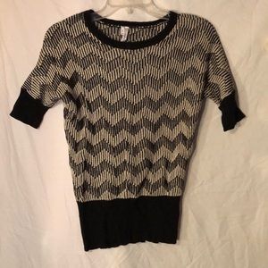 Maurices short sleeve sweater black cream gold